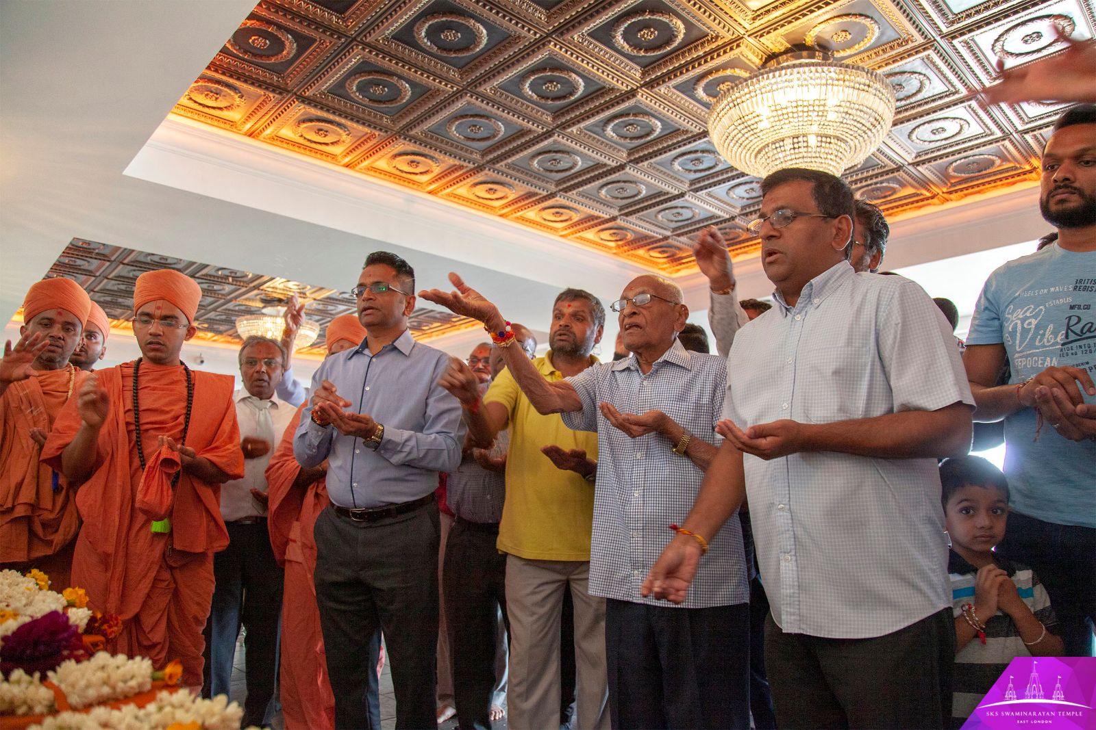 ©1987-2017 SKS Swaminarayan Temple East London